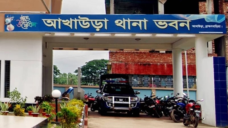 পৌরসভা কার্যালয়ের কক্ষ থেকে নারীর মরদেহ উদ্ধার